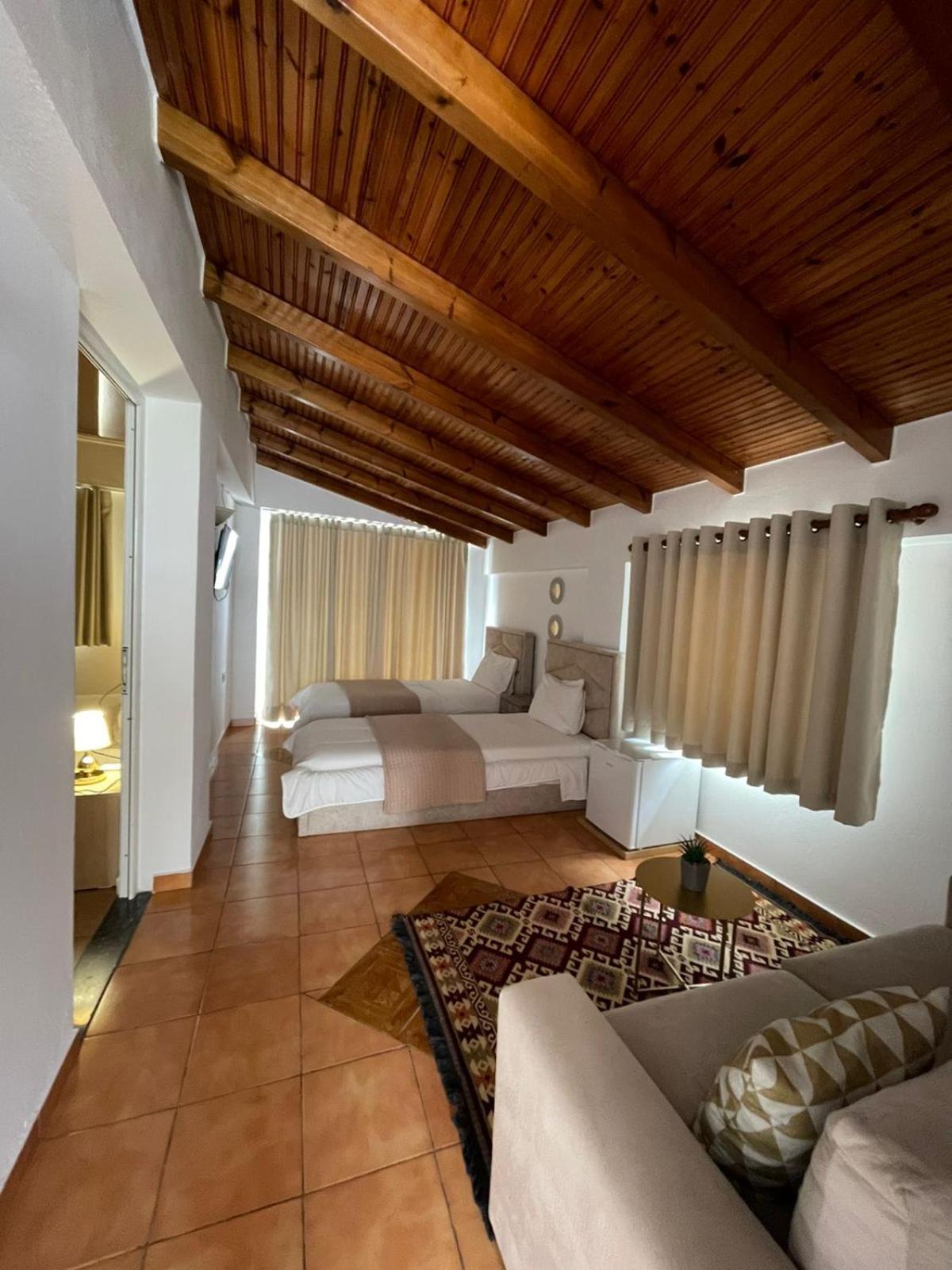 Hotel Kolagji Himare Ngoại thất bức ảnh